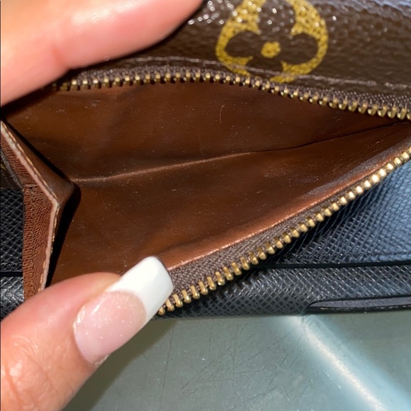 Louis Vuitton Koala Compact wallet - Picture 6 of 15